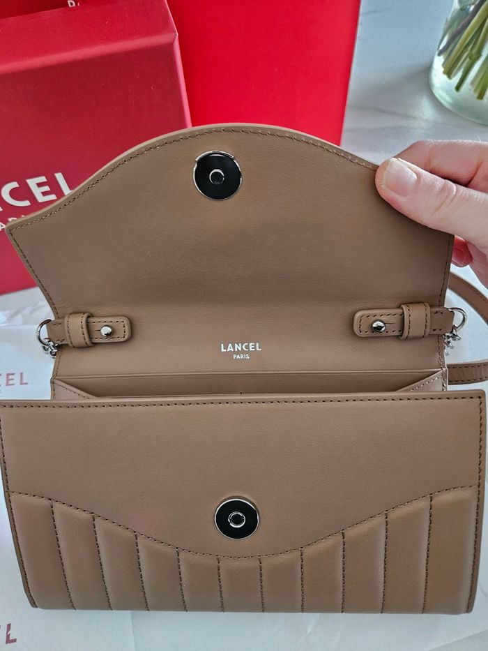 Sac Lancel bandoulière en 1 portefeuille. - photo numéro 5