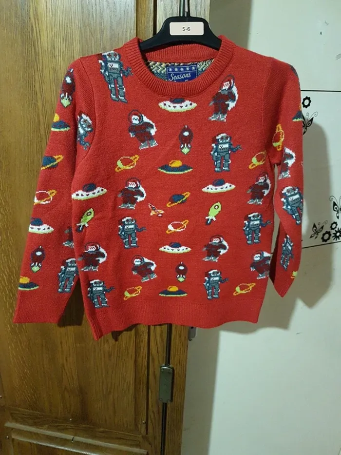 Pull de noël seasons greetings  5-6ans
