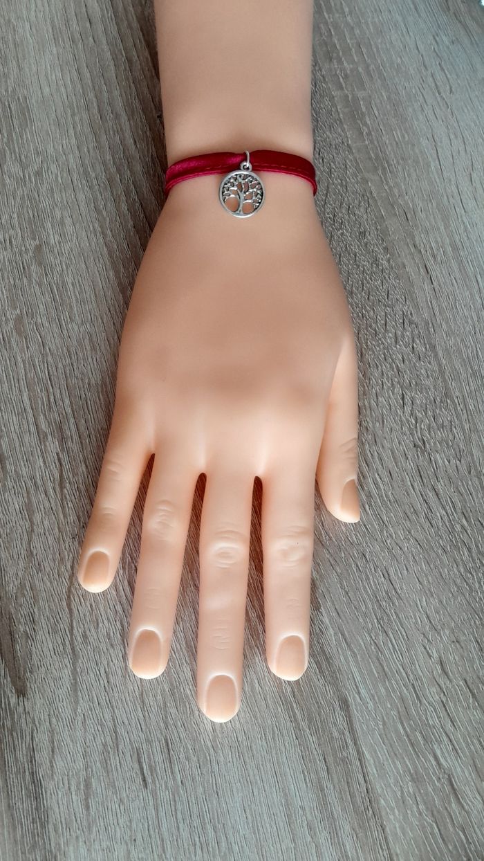 Sublime bracelet neuf satiné arbre de vie