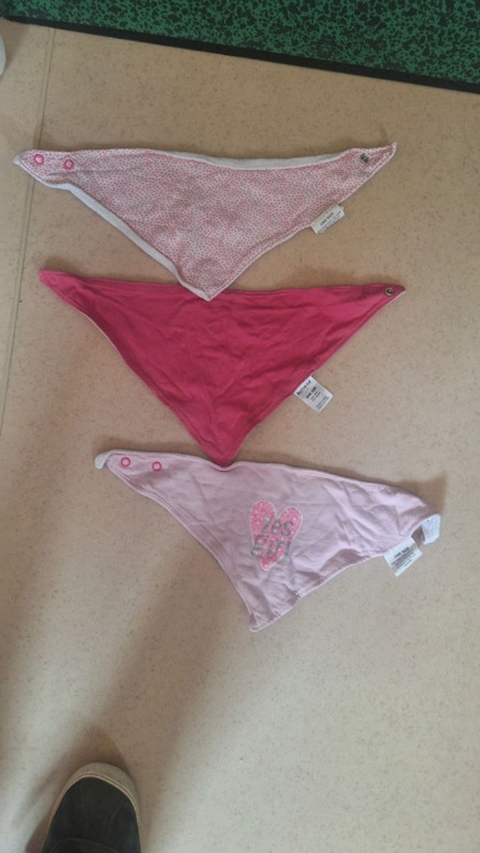 Lot de 3 bavette anti bave nuance rose - photo numéro 1