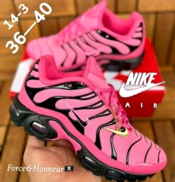 Tn plusieurs modèles