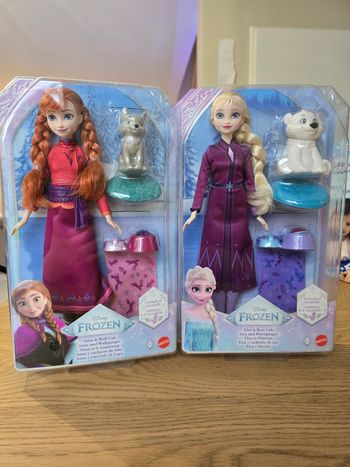 Lot 2 poupées Elsa et Anna avec leurs chiens REINE DES NEIGES