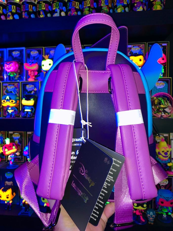 Loungefly Stitch Spooky Stories Glow In The Dark - photo numéro 3