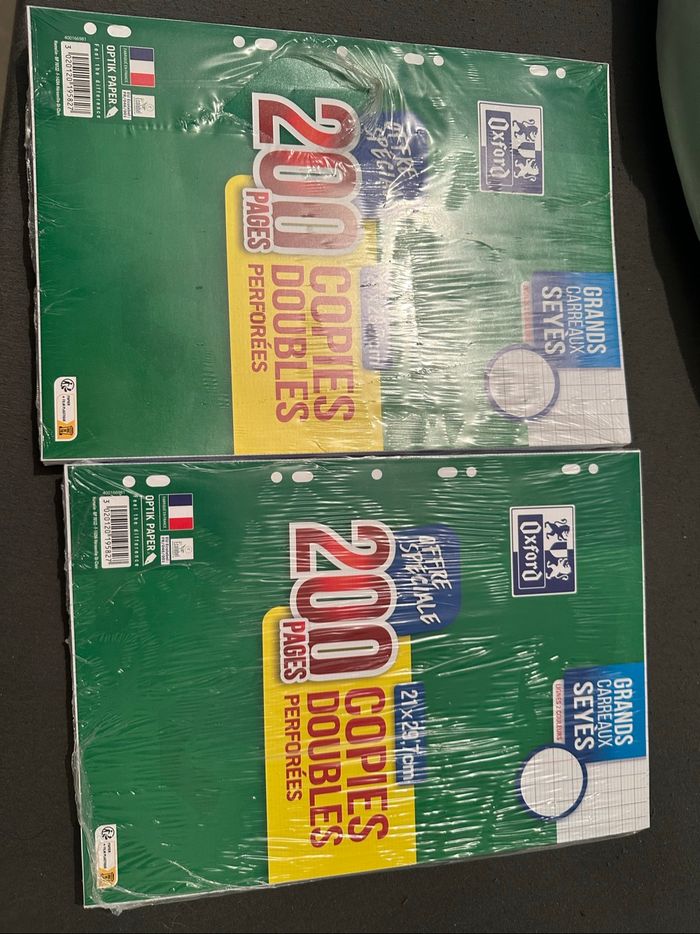 Lots de fournitures scolaires