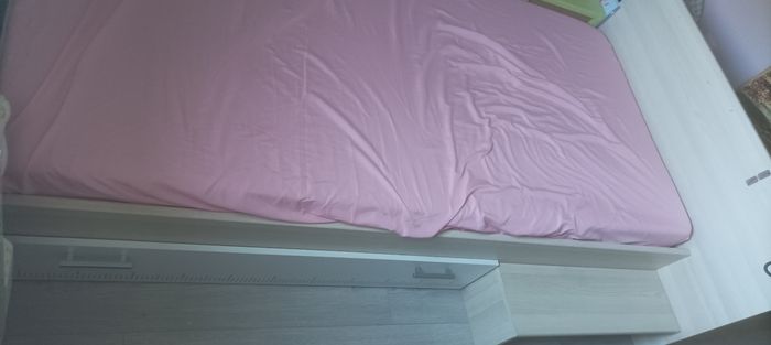 Lit une place avec tiroir