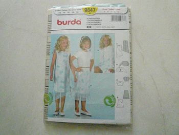 Patron Burda  N°9847
