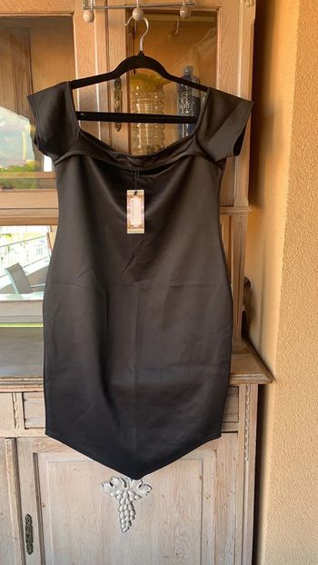 Robe cocktail neuve boohoo 42/44