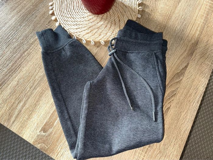 Jogging Jennyfer taille xxs