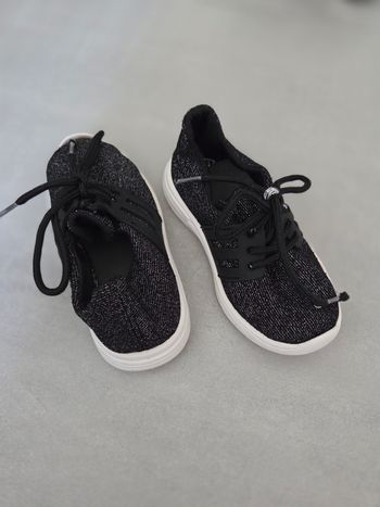 Basket noir brillant