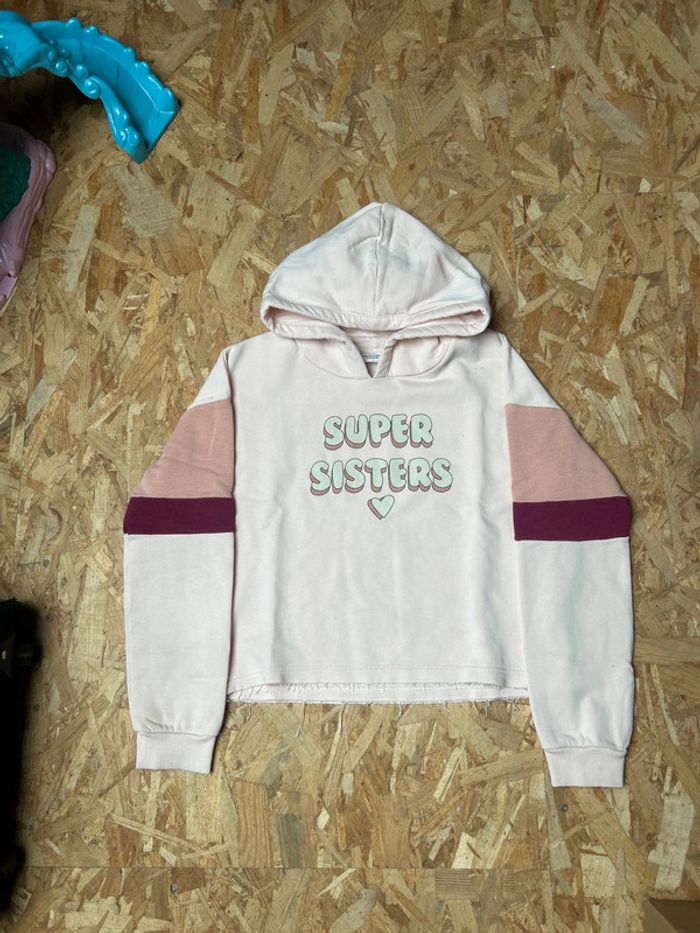 Pull 14 ans tape à l’œil