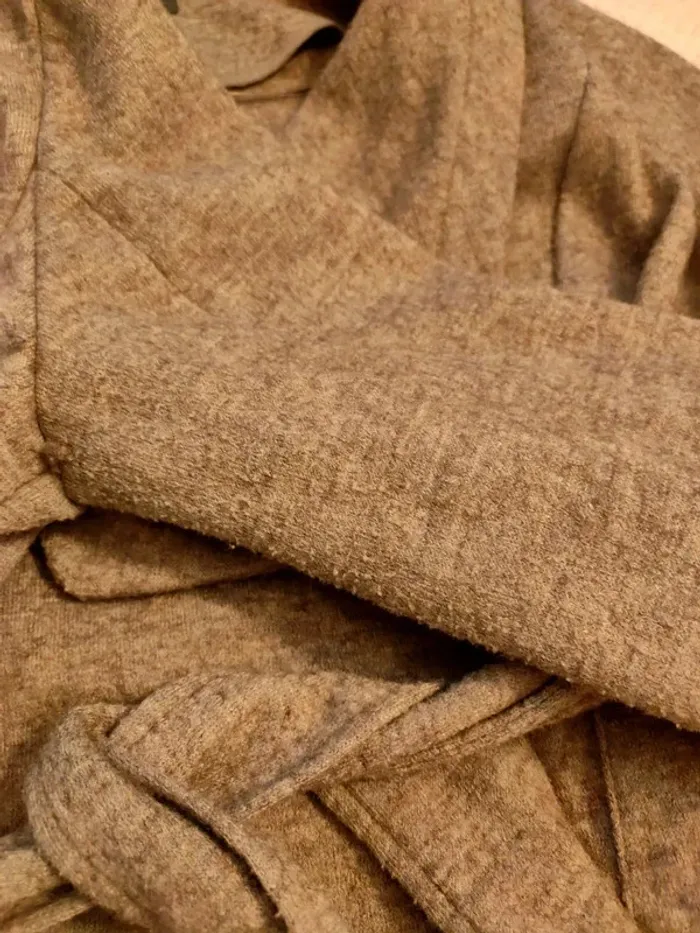 Veste Esprit taille 38 - photo numéro 4