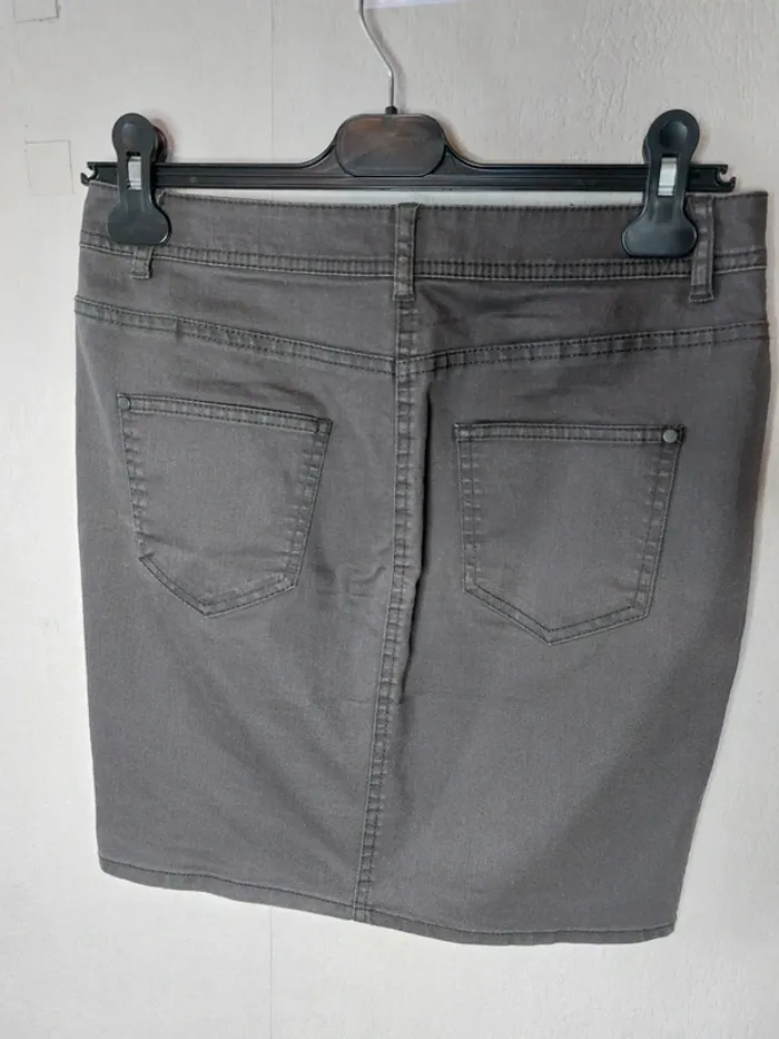 Mini jupe gris "Camaïeu" - photo numéro 3