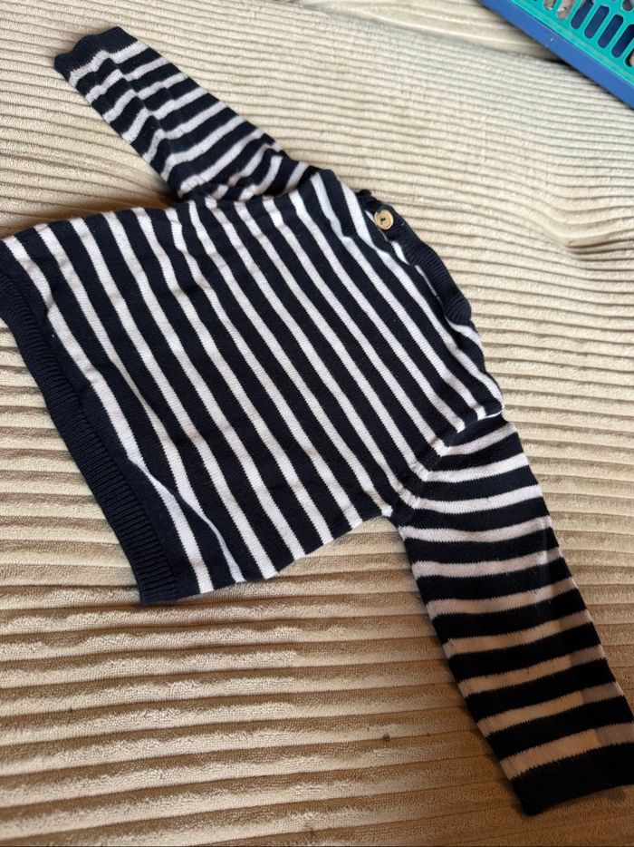 Lot 2 jeans et 1 pull - photo numéro 4