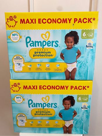 140 couches Pampers premium taille 6