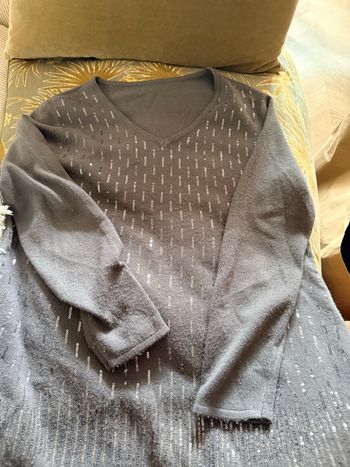 Pull sequin