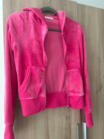 Gilet crop à capuche velours