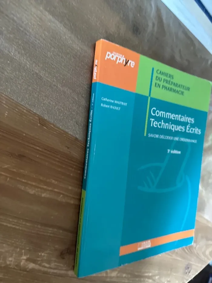 Livre commentaire technique, écrit, troisième édition - photo numéro 2