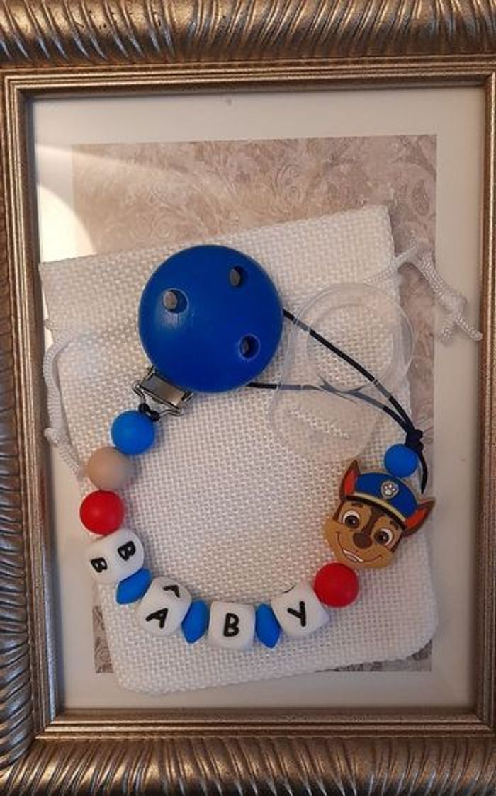 Attache tétine personnalisé avec adaptateur et pochette cadeau - photo numéro 3