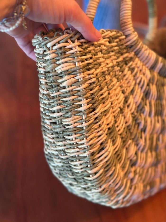 Sac panier rond tressé artisanal en osier naturel – Porté main - photo numéro 7