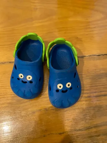 Crocs 21