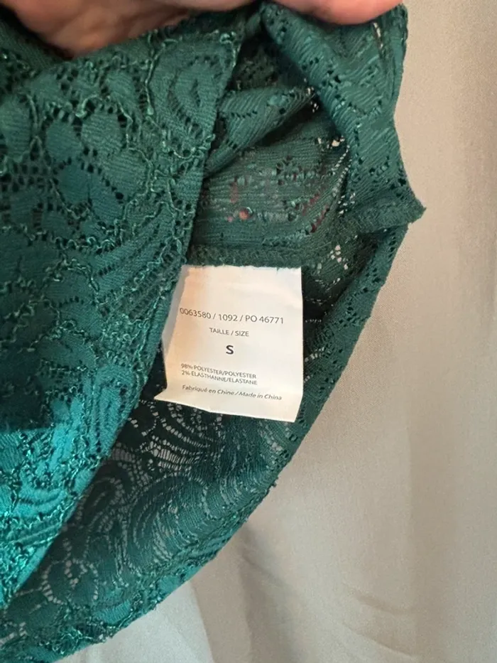 Haut dentelle vert émeraude S - photo numéro 6