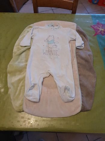 Pyjama Winkie l'ourson Disney 9 mois