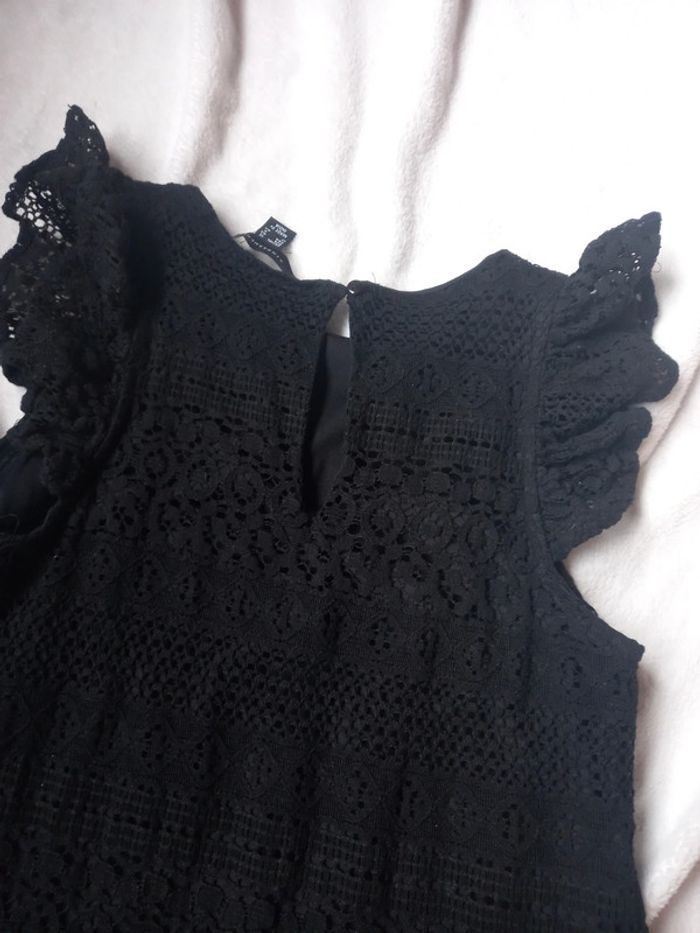 Robe noire courte style dentelle - photo numéro 7