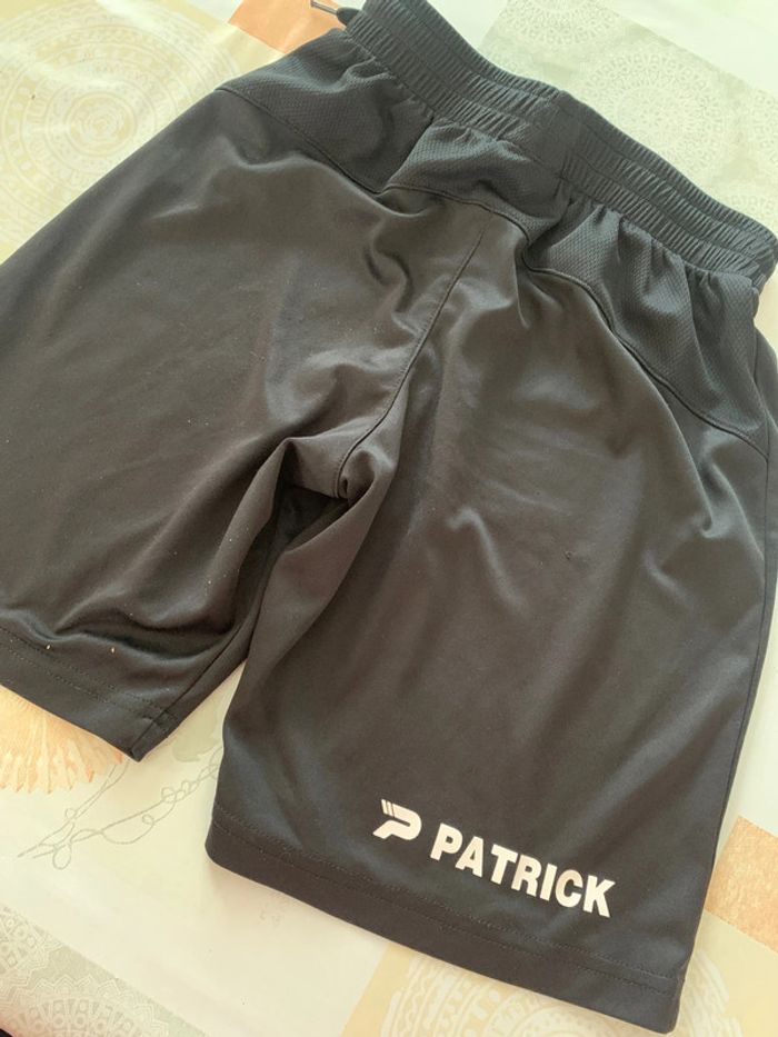 Short sport noir 2XS polyester sans repassage Patrick foot/tennis/running Taille 2XS - photo numéro 3