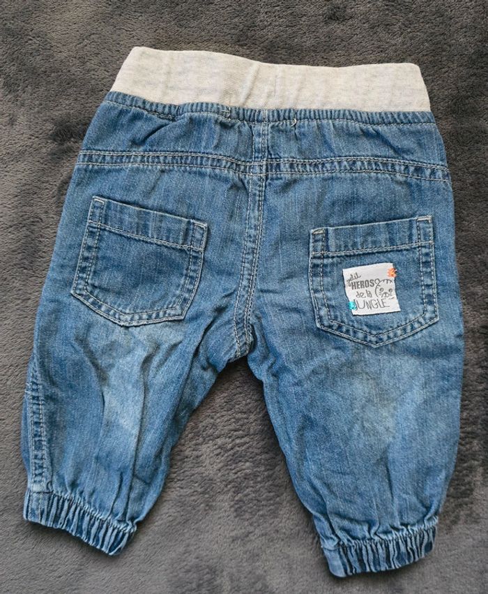 Ensemble pantalon en jean avec son tee-shirt à manches longues - photo numéro 3