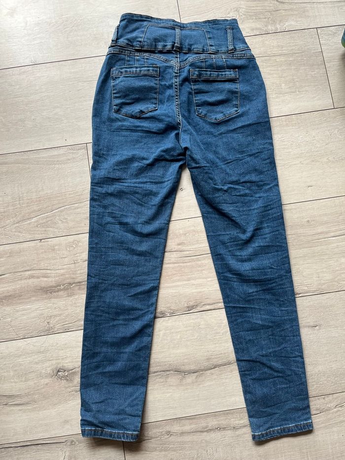 Jean taille haute push-up taille S - photo numéro 2