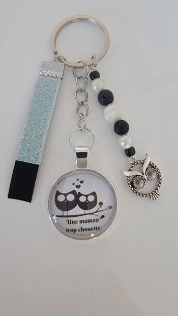 Cadeau maman, porte clé message bijoux de sac " maman trop chouette "