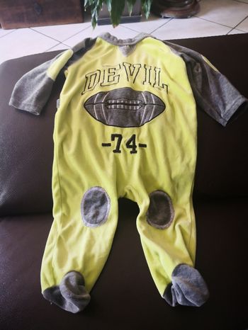 Pyjamas 9-12 mois