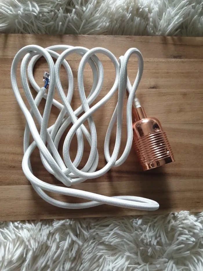 Lampe à suspendre – Frama – Rose Gold / Cuivre – Cordon blanc (E27)