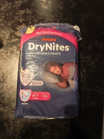 Huggies drynites 17-30kg