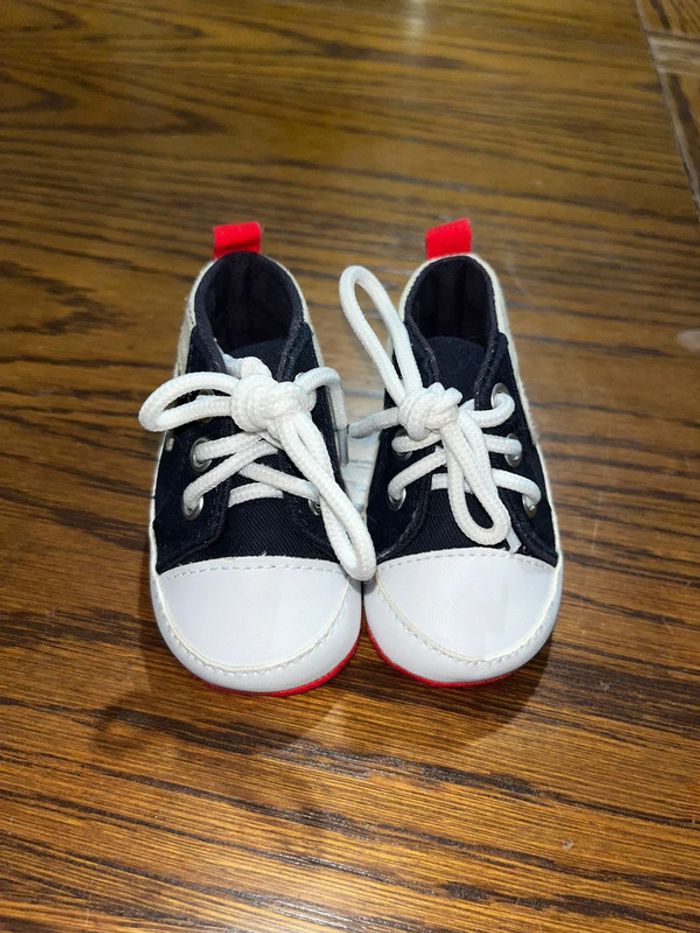 Chaussure bébé - photo numéro 2