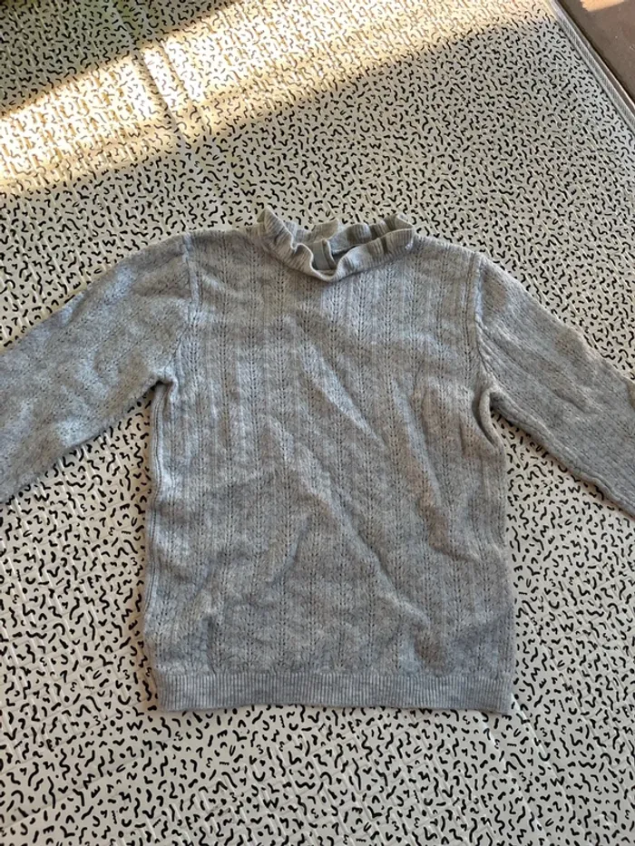 Pull Kiabi taille 24 mois