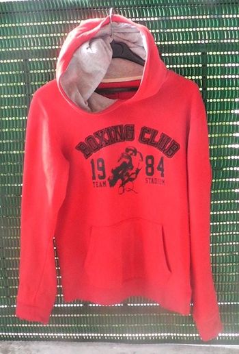 Sweat rouge, à capuche, avec poche kangourou