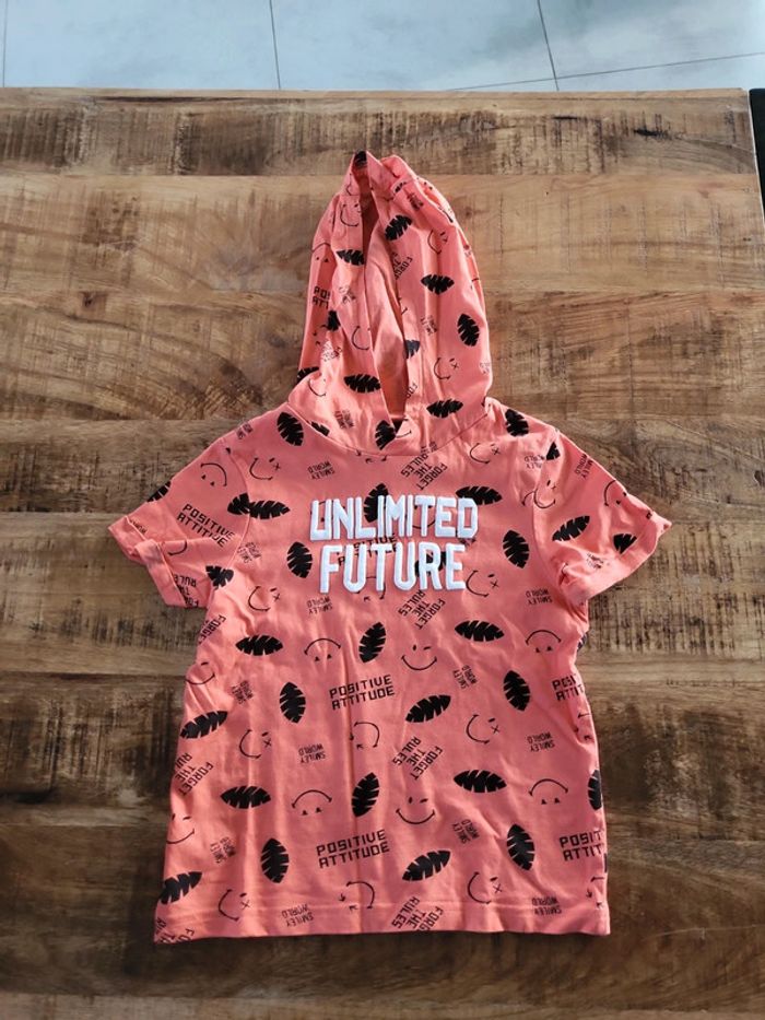 Tee-shirt à capuche 5 ans