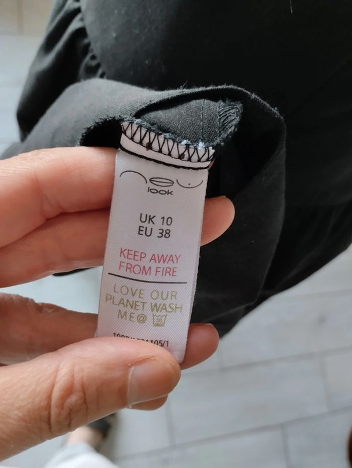 Jupe noire 🖤 - photo numéro 5