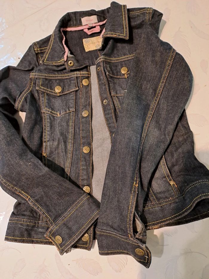 Veste en jean 10 ans comme neuve