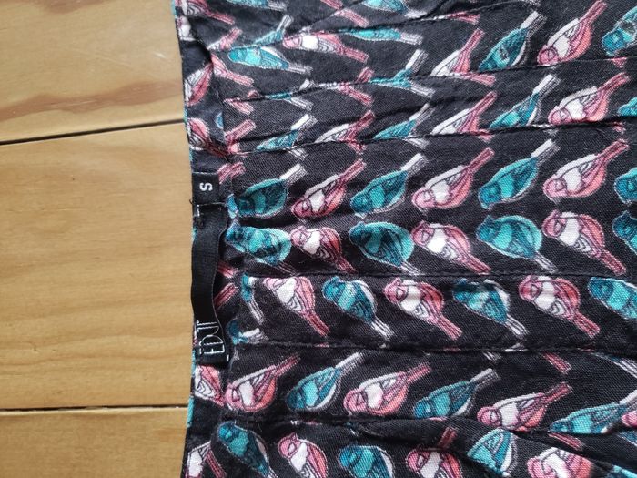 Jupe courte à motifs oiseaux - photo numéro 3