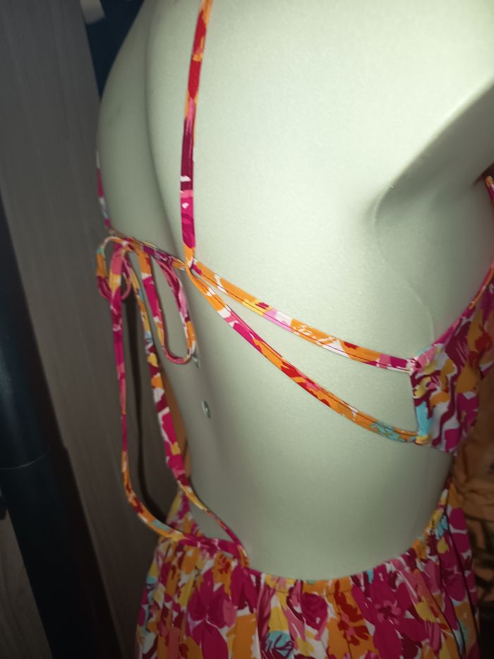 Robe longue fleurie dos nu - photo numéro 5