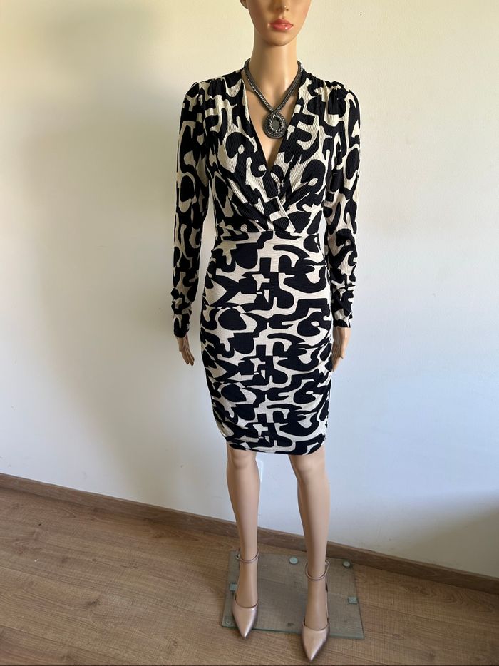 Robe noire et écrue neuve à manches longues Morgan taille 34 - photo numéro 3