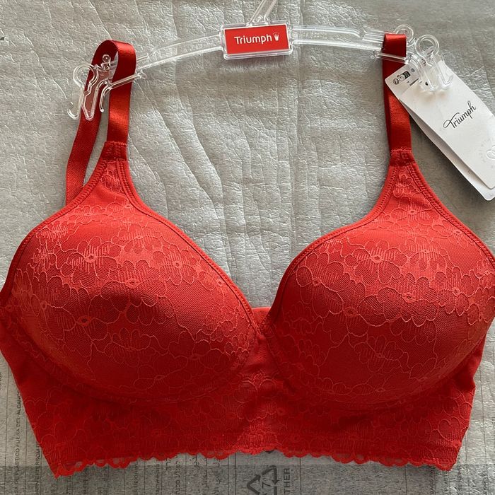 Brassière rouge Triumph neuve