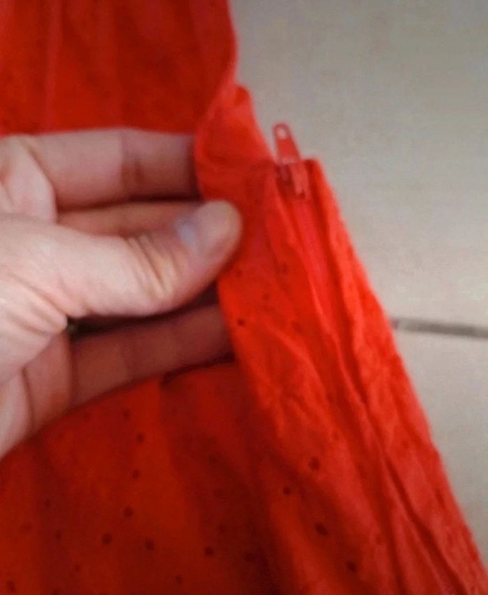 Magnifique robe d'été cerise 🍒 6 ans sergent major - photo numéro 3