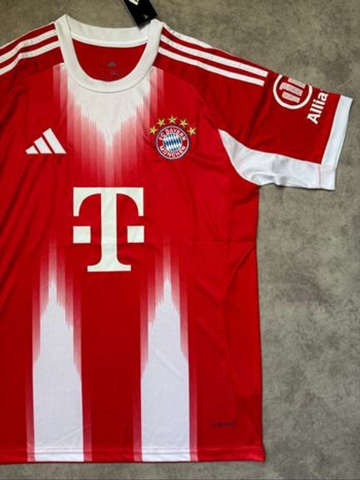 Maillot de Football Bayern Munich 2026 (Taille L) - photo numéro 2