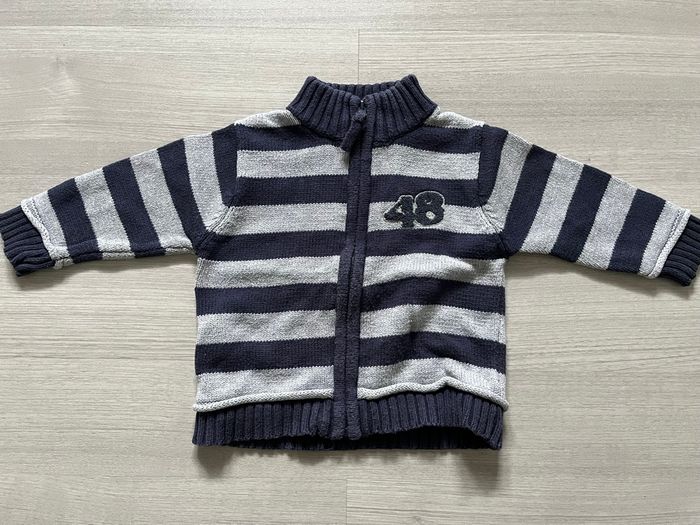 Gilet zippé rayé gris marine « 48 » 6 mois - photo numéro 1