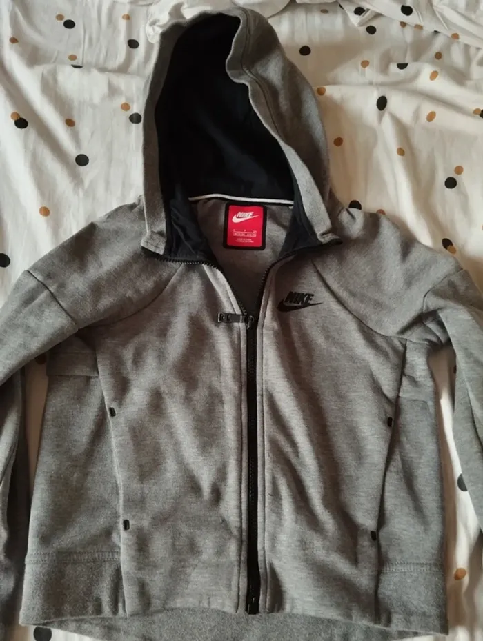 Veste Nike capuche zippée