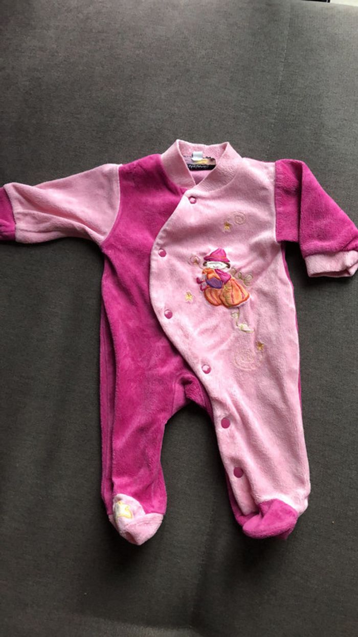 Pyjama rose 1 mois