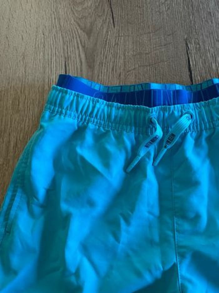 Short de bain Calvin Klein taille 10-12 ans comme neuf - photo numéro 5